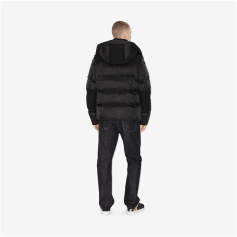 Detachable Sleeve Nylon Puffer Jacket in Black .